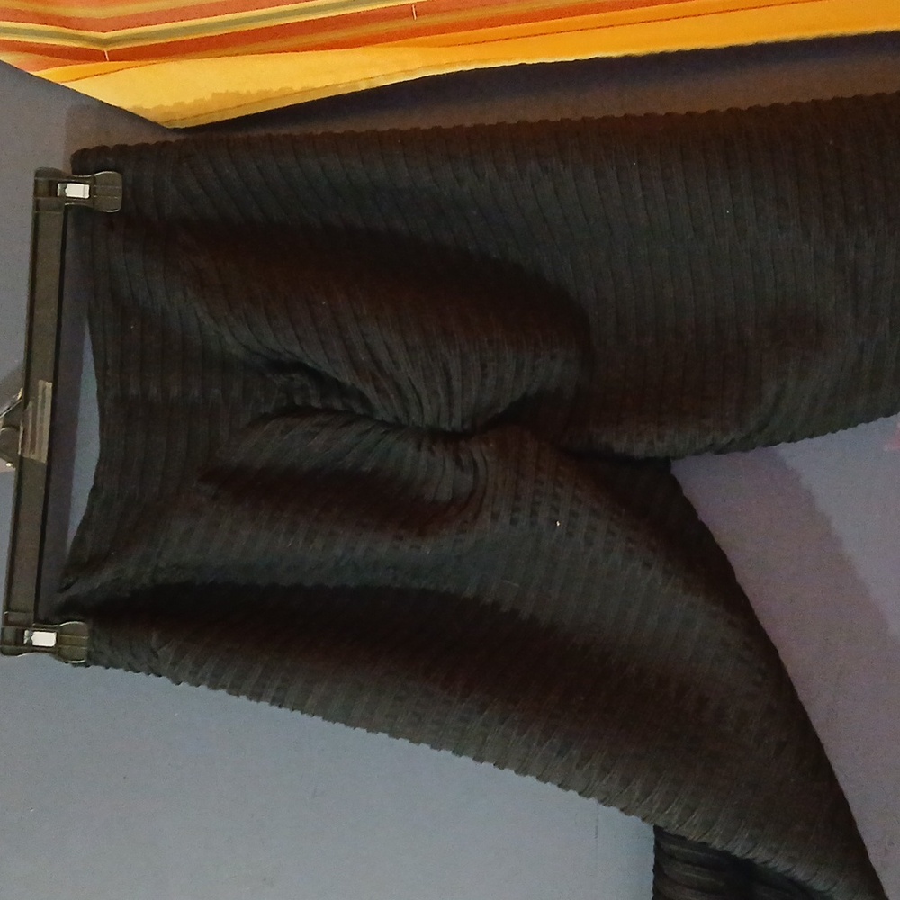 Fit In Black Textured Leggings Size Large good Condition